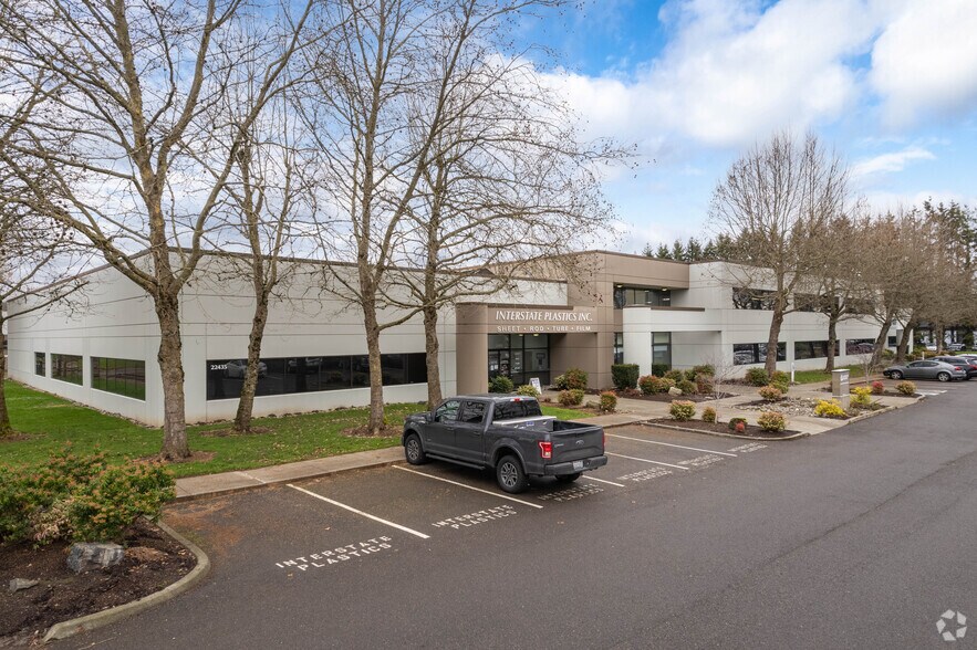 More Photos Of 22613-22627 68th Ave S, Kent Unknown For Lease