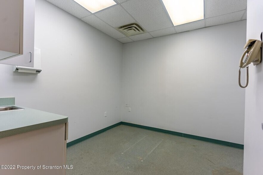 More Photos Of 105 Layton Rd, Clarks Summit Medical For Lease