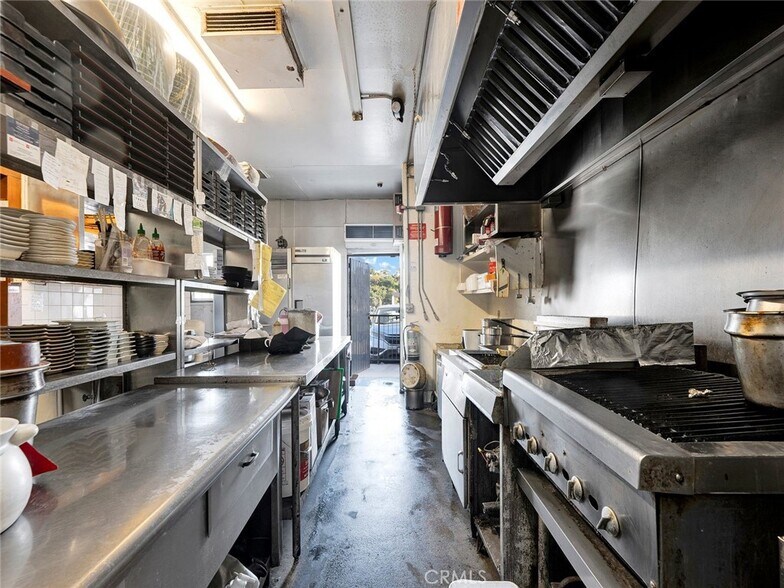 More Photos Of 1112 S Atlantic Blvd, Monterey Park Storefront Retail Office For Lease