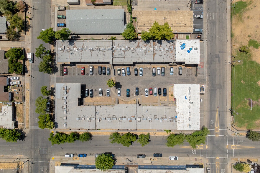 More Photos Of 695 Plaza Ave, Sacramento Apartments For Sale