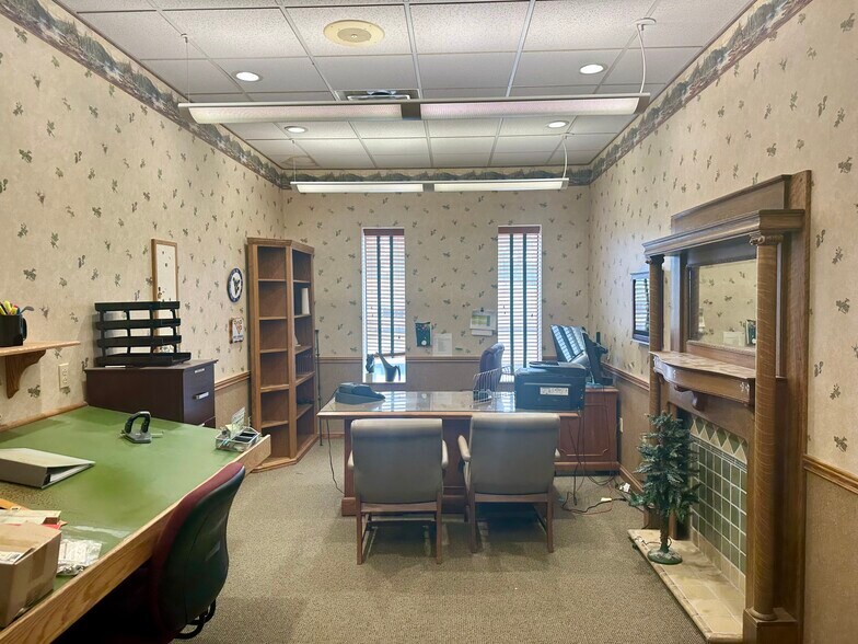 More Photos Of 1219 Pennsylvania Ave, Charleston Industrial For Sale