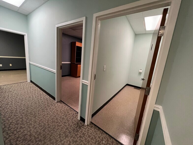 More Photos Of 8802 S Madison Ave, Indianapolis Storefront Retail Office For Lease