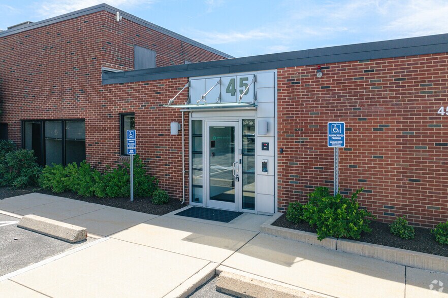 More Photos Of 45 Moulton St, Cambridge Research And Development For Lease