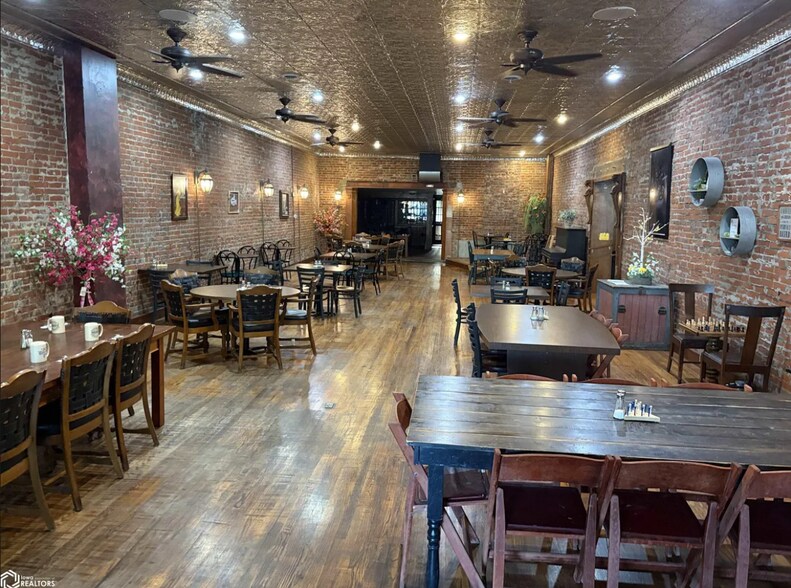 More Photos Of 104 N 16th St, Clarinda Hospitality For Sale
