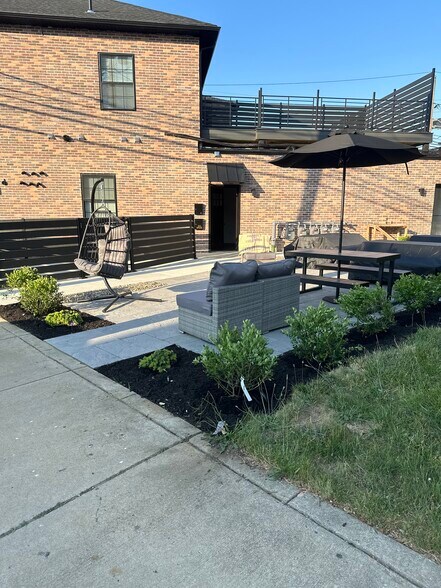 More Photos Of 102 Clements Bridge Rd, Barrington Restaurant For Lease