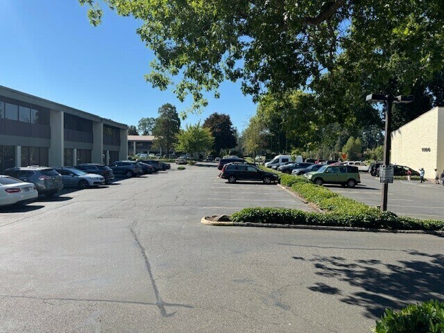 More Photos Of , Tigard Office For Sale