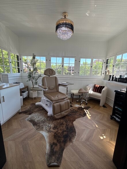 More Photos Of 100 W Main St, Boise Office Residential For Lease