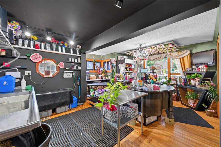 More Photos Of 418 Bench St, Taylors Falls Freestanding For Sale