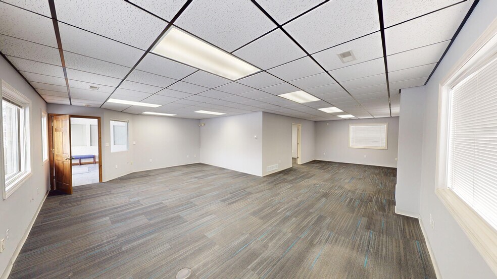 More Photos Of Sunset Hills Executive Pky, Glen Carbon Unknown For Lease