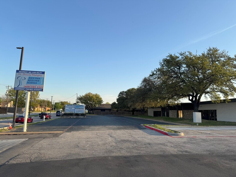 More Photos Of 2912 N Macarthur Blvd, Irving Medical For Sale