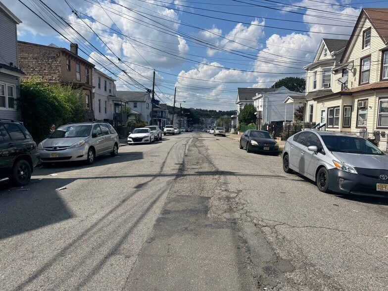 More Photos Of 383-391 Totowa Ave, Paterson Land For Sale