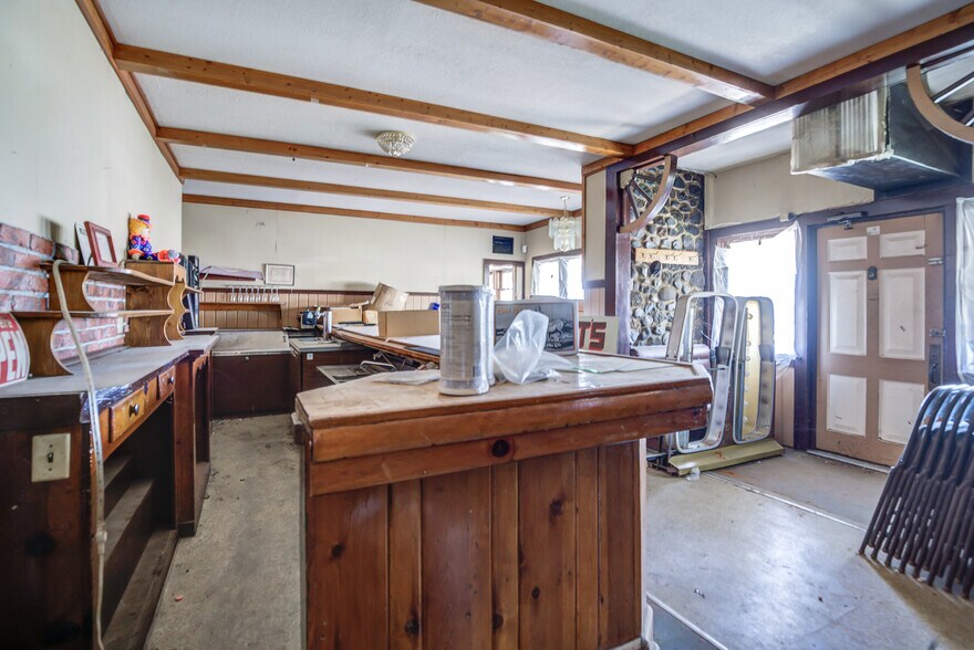 More Photos Of 13255 Circle Dr, Old Station Apartments For Sale