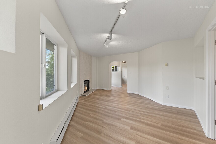 More Photos Of 3020-3024 SW 12th Ave, Portland Apartments For Sale