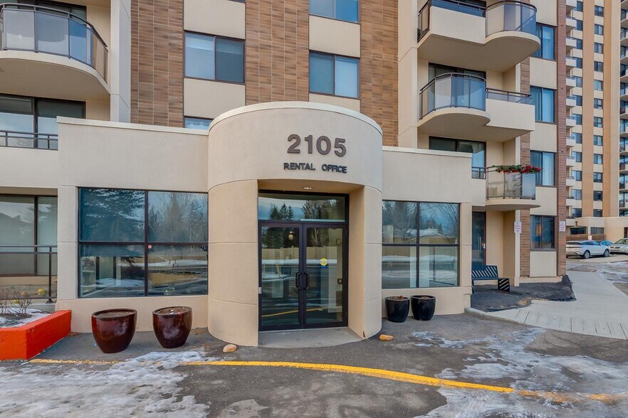 More Photos Of 2105 90 Av SW, Calgary Apartments For Lease
