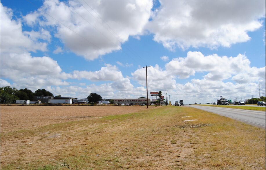 More Photos Of 14159 Interstate 10 E, Schertz Land For Sale