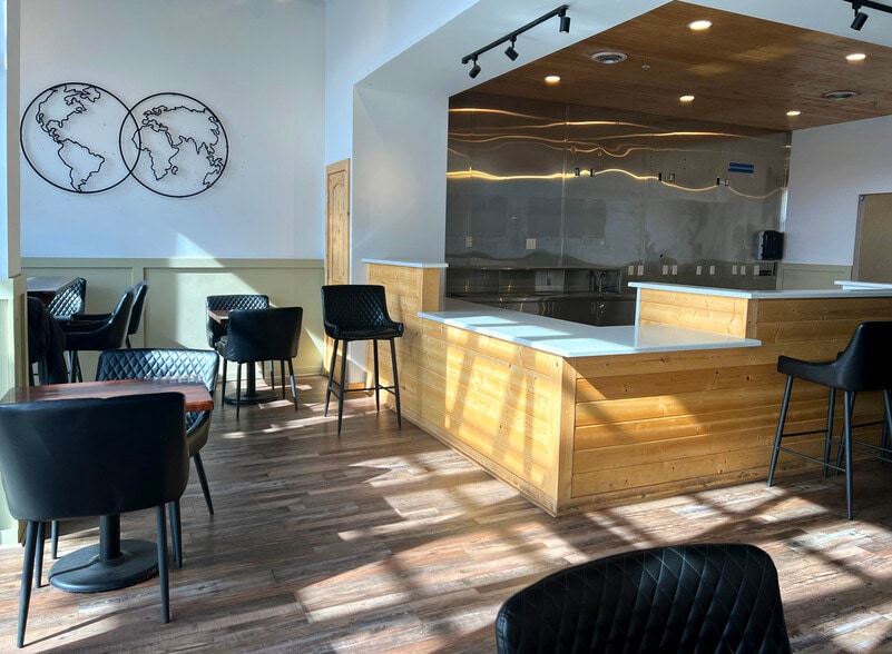 More Photos Of 160 E University Pky, Orem Unknown For Lease