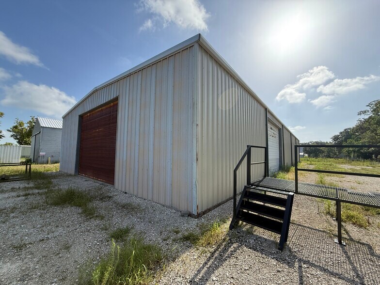 More Photos Of 525 Olede Devillier Road, Winnie Land For Sale