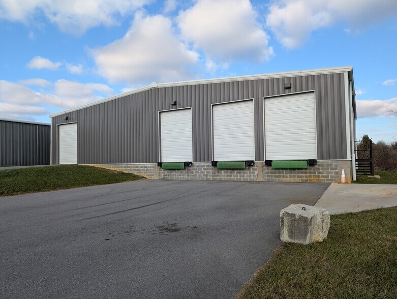 More Photos Of 4089 Pepperell Way, Dublin Manufacturing For Lease