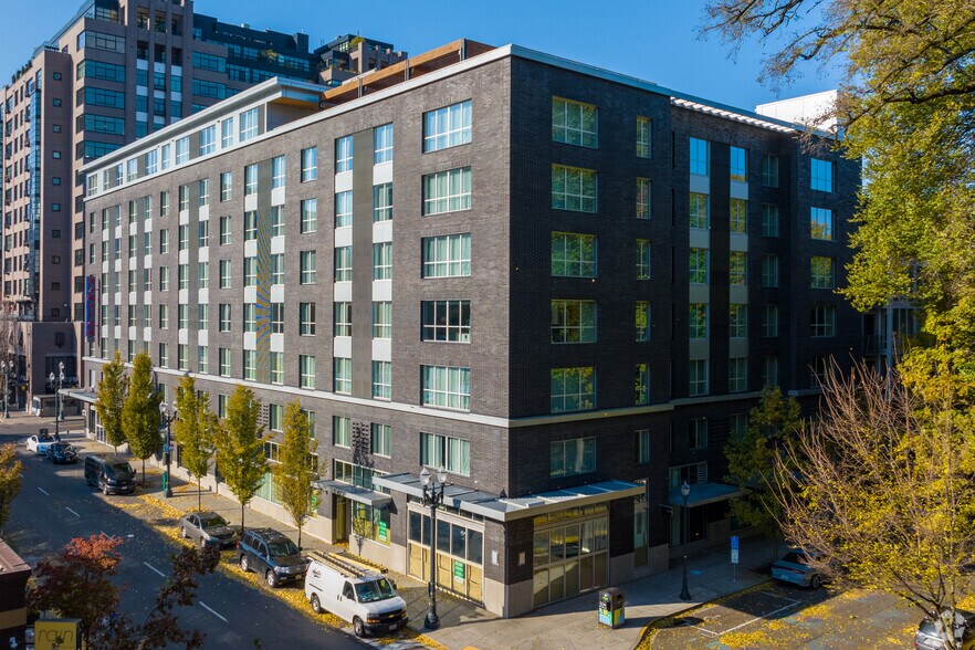 More Photos Of 325 NW Park Avenue, Portland Hotel For Lease