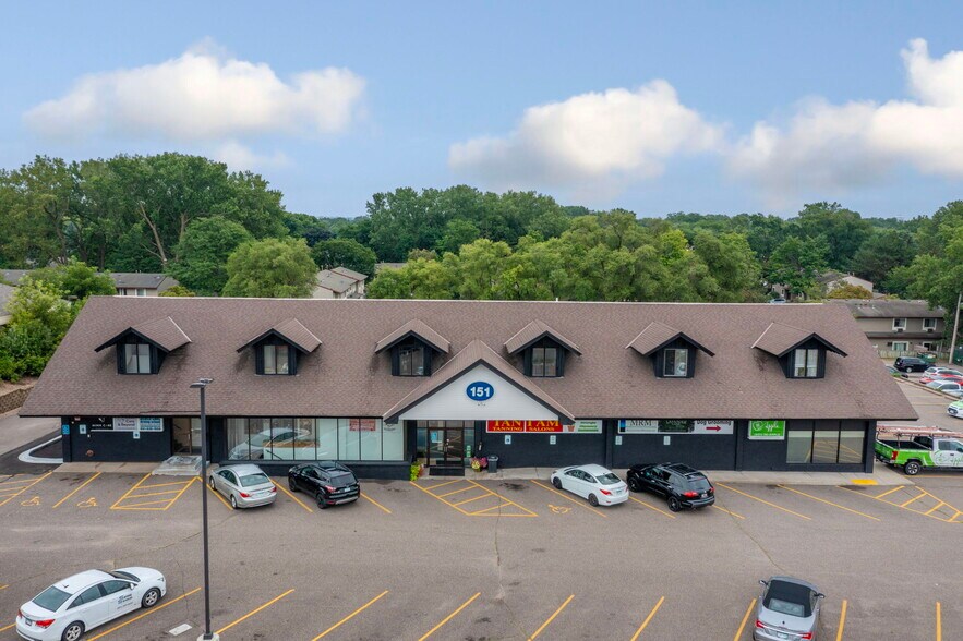 More Photos Of 151 NW Silver Lake Rd, Saint Paul Unknown For Lease