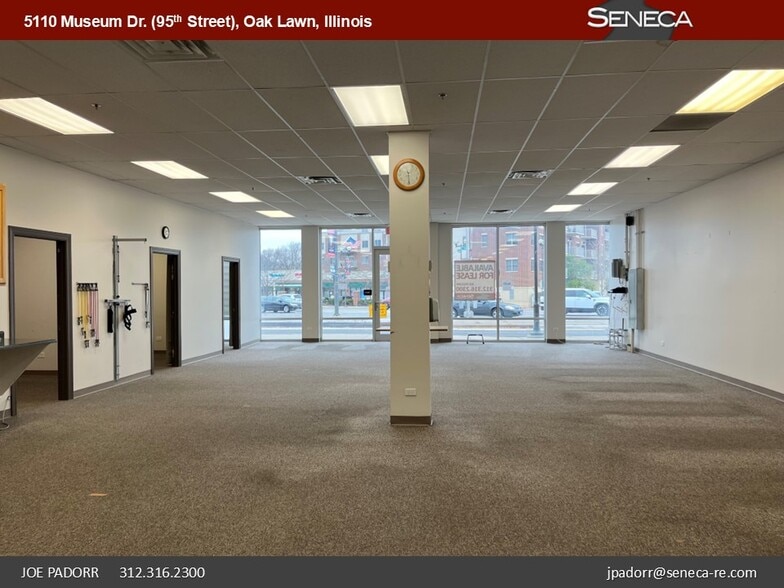 More Photos Of 5100-5116 Museum Dr, Oak Lawn General Retail For Lease