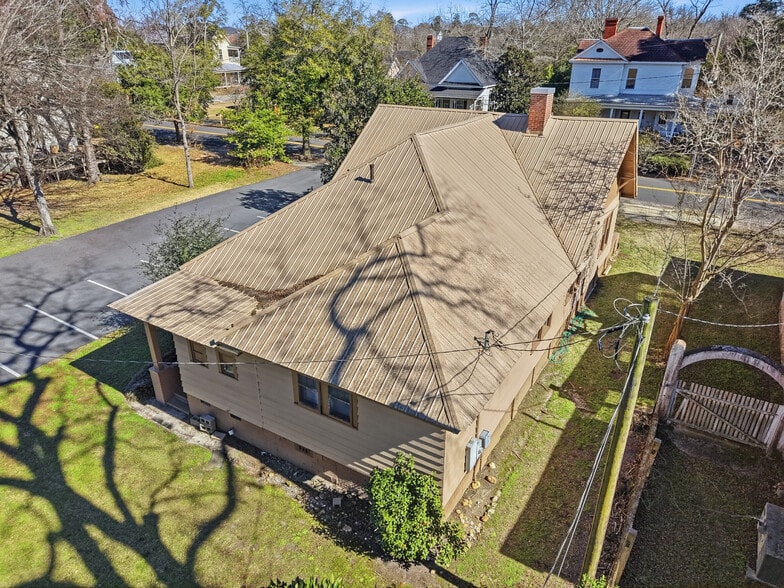 More Photos Of 615 Barlow St, Americus Healthcare For Sale