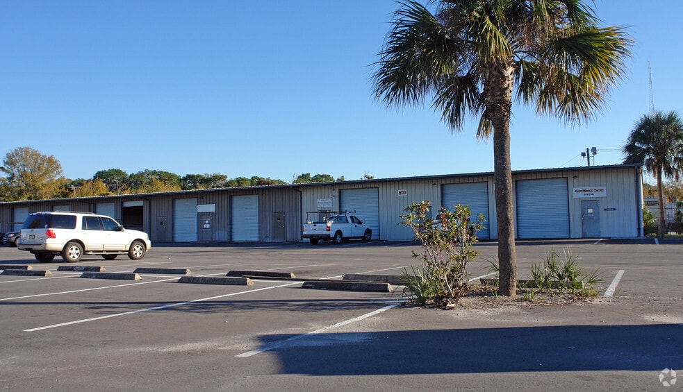 More Photos Of 6140 Edgewater Dr, Orlando Unknown For Lease