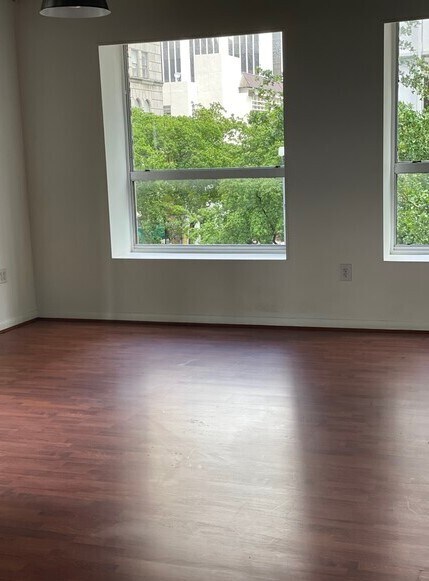 More Photos Of 168 SE 1st St, Miami Loft Creative Space For Sale