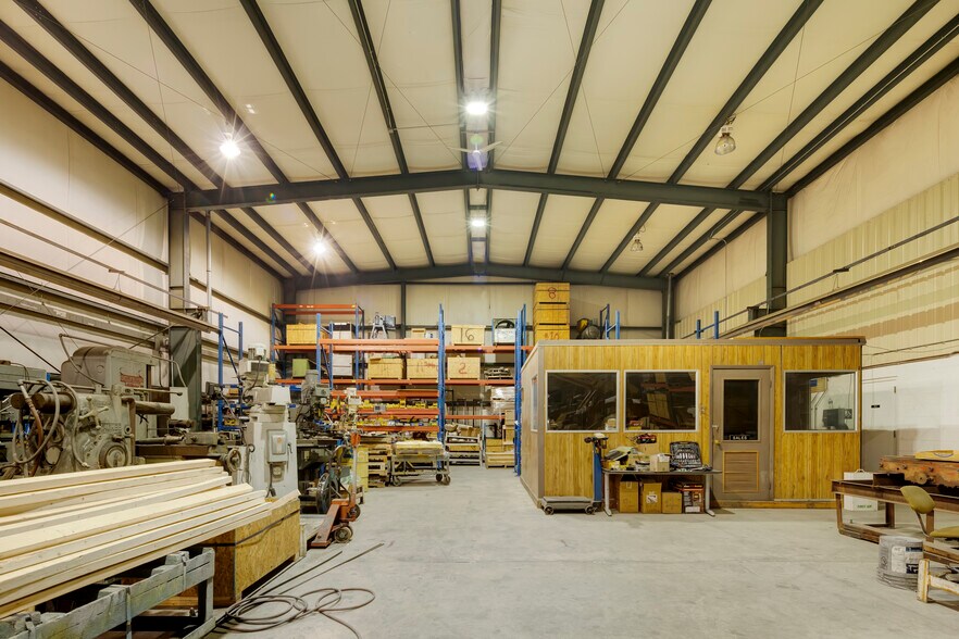 More Photos Of 47 Feick Industrial Dr, Bernville Warehouse For Sale