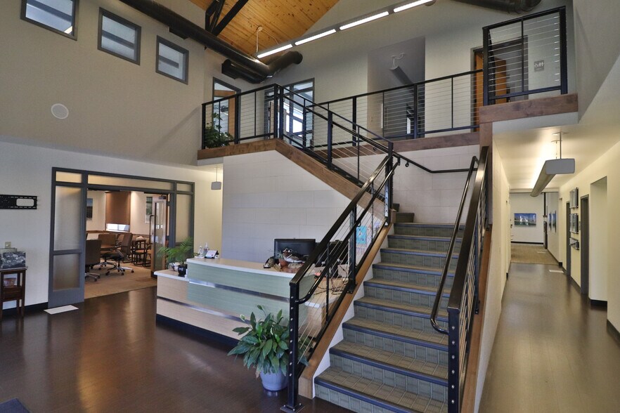 More Photos Of 502 33rd St, Cody Medical For Sale