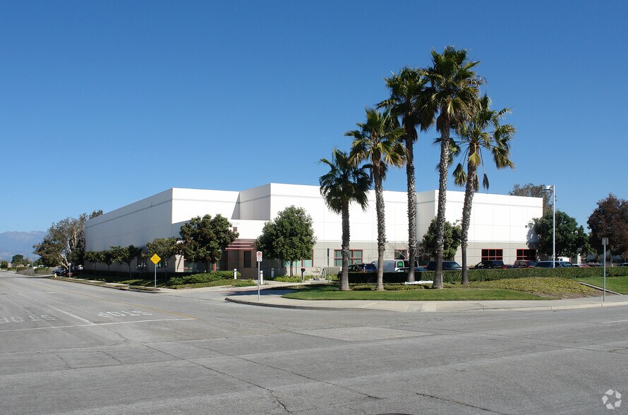 Primary Photo Of 3101 Camino Del Sol, Oxnard Manufacturing For Lease