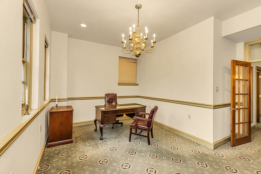 More Photos Of 303 Chestnut St, Philadelphia Office Residential For Sale
