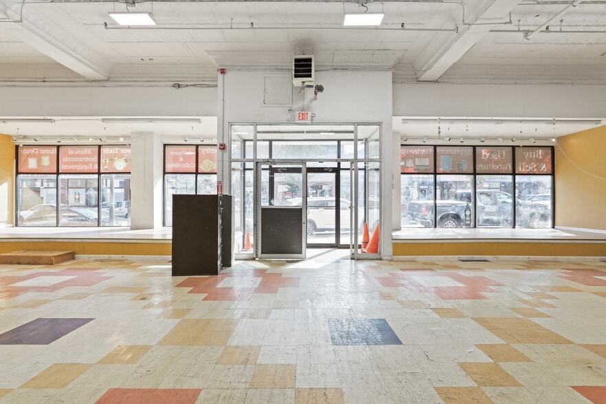 More Photos Of 251-255 S Main St, Fall River Office For Lease