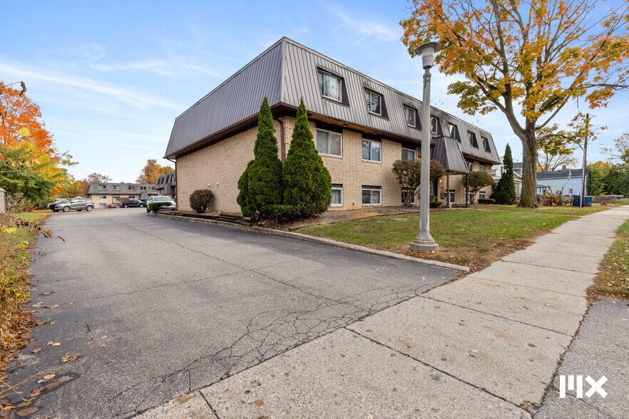 More Photos Of 313 W Chicago St, Coldwater Apartments For Sale