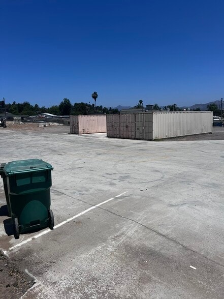 More Photos Of 8907 Creekford Dr, Lakeside Contractor Storage Yard For Lease