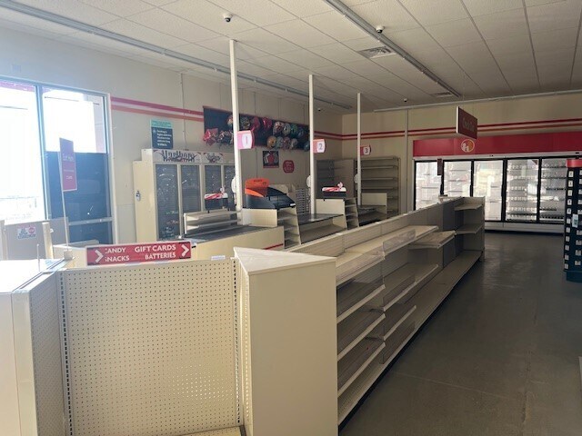 More Photos Of 102 SD-47, Reliance General Retail For Lease