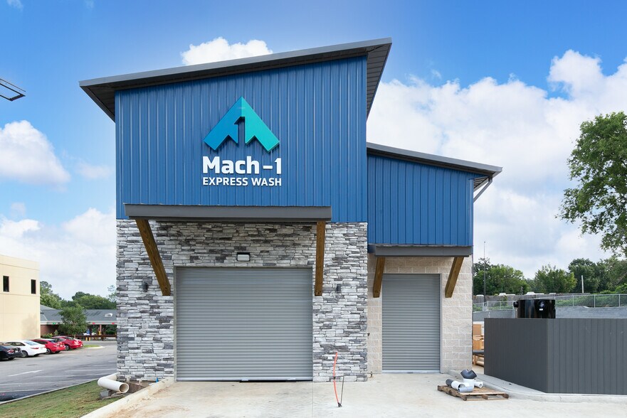 More Photos Of 420 Fieldstown Rd, Gardendale Carwash For Sale