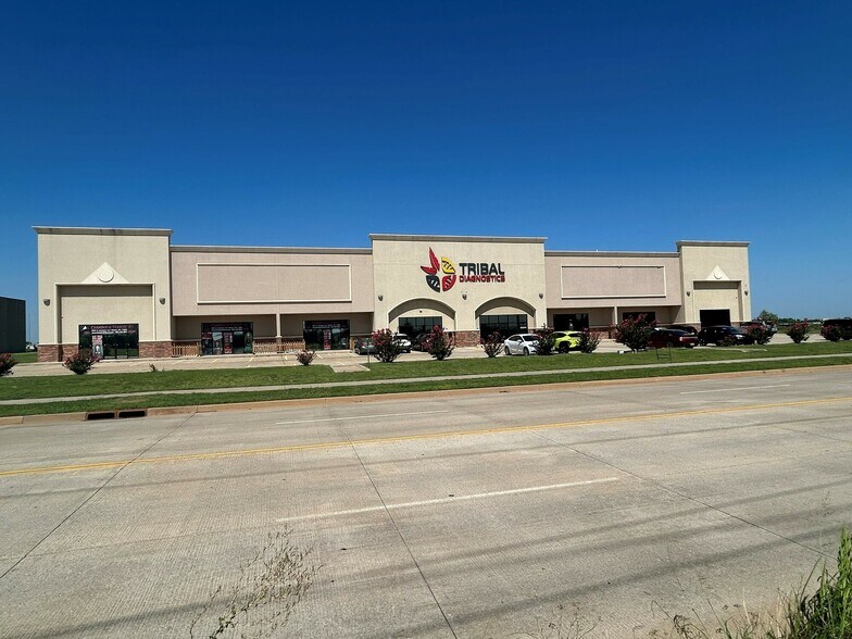 More Photos Of 9217-9301 S Eastern Ave, Oklahoma City Warehouse For Sale