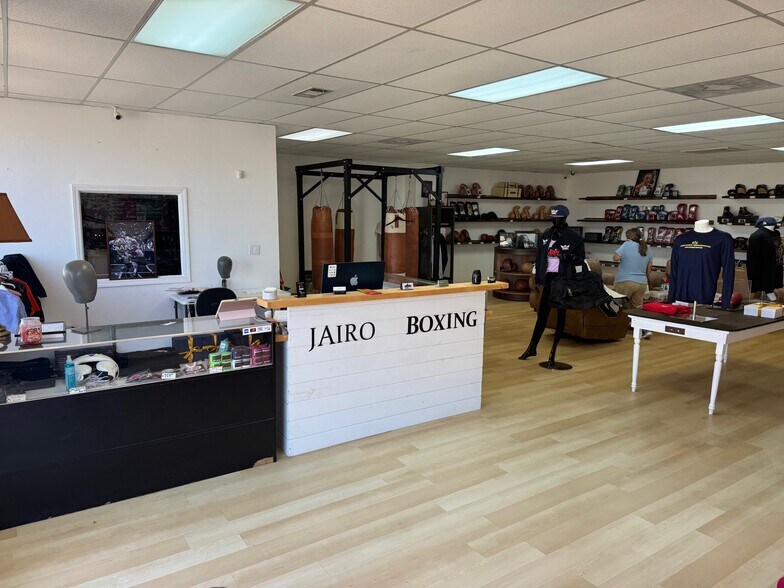 More Photos Of 2058-2060 E Texas St, Bossier City Freestanding For Sale