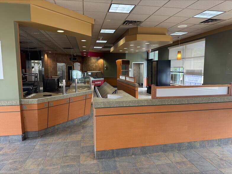 More Photos Of 2350 Cedar St, Holt Fast Food For Lease