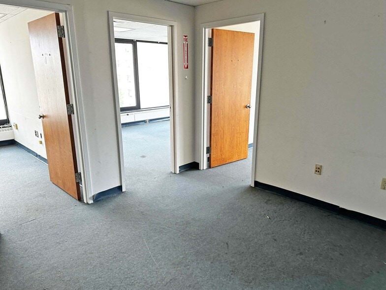 More Photos Of 401 Adams Ave, Scranton Office For Sale