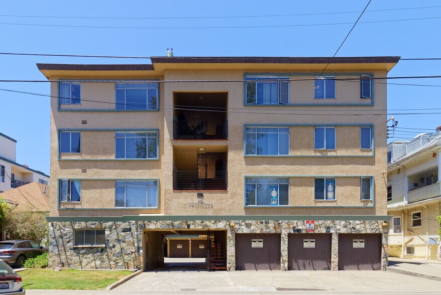 More Photos Of 407 Vernon St, Oakland Apartments For Sale