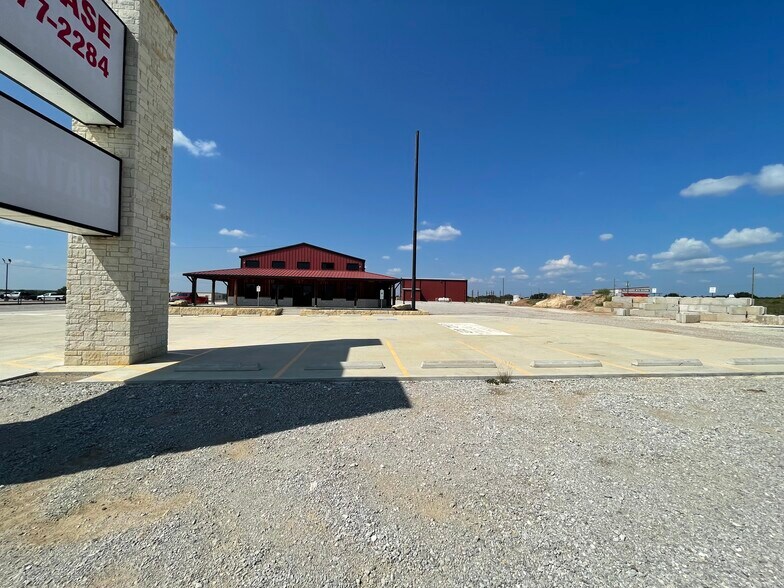 More Photos Of 9606 Interstate 20, Eastland Light Manufacturing For Sale