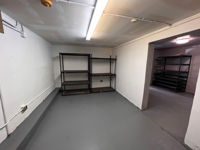 More Photos Of 1100 S Dixie Hwy, Hollywood Freestanding For Sale