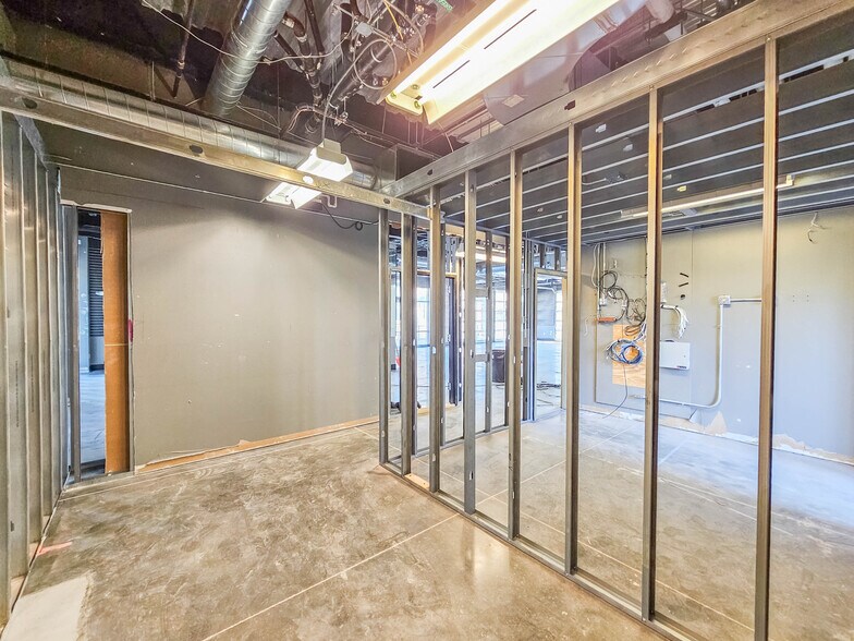 More Photos Of 1313 Cuming St, Omaha Apartments For Lease