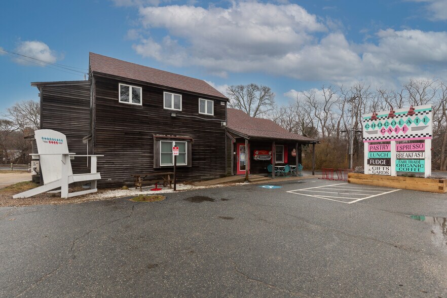 More Photos Of 5030 State Hwy, Eastham Freestanding For Sale