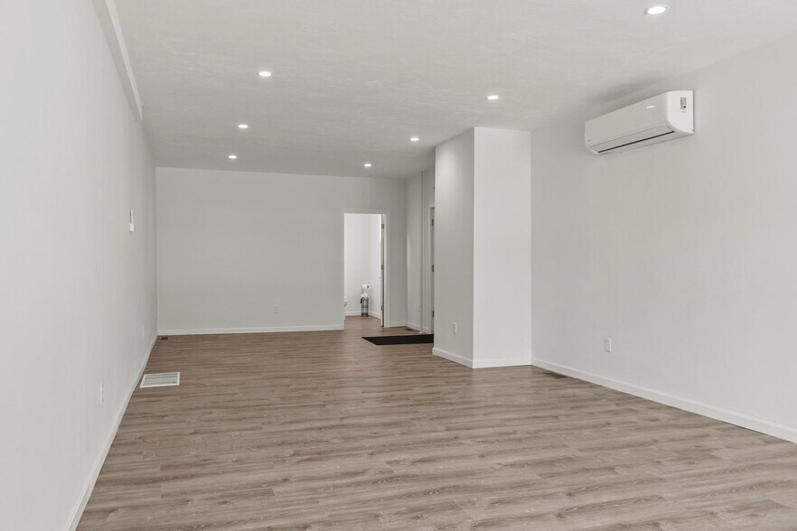 More Photos Of 158 Fairhaven Rd, Worcester Storefront Retail Residential For Sale
