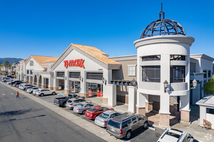 More Photos Of 27003-27103 Mcbean Pky, Valencia Unknown For Lease