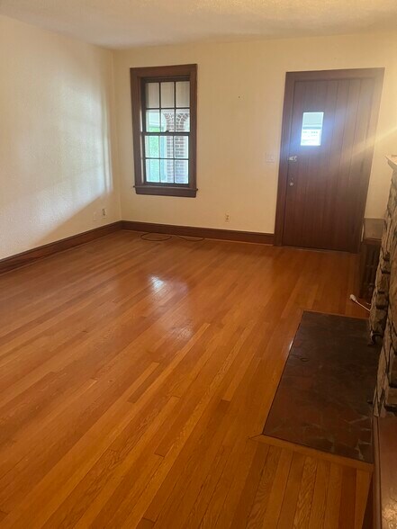 More Photos Of 1836 Wakefield Rd SW, Roanoke Apartments For Sale