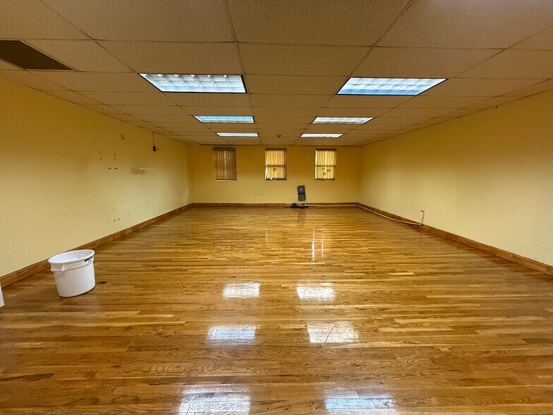 More Photos Of 279 E Burnside Ave, Bronx Land For Sale